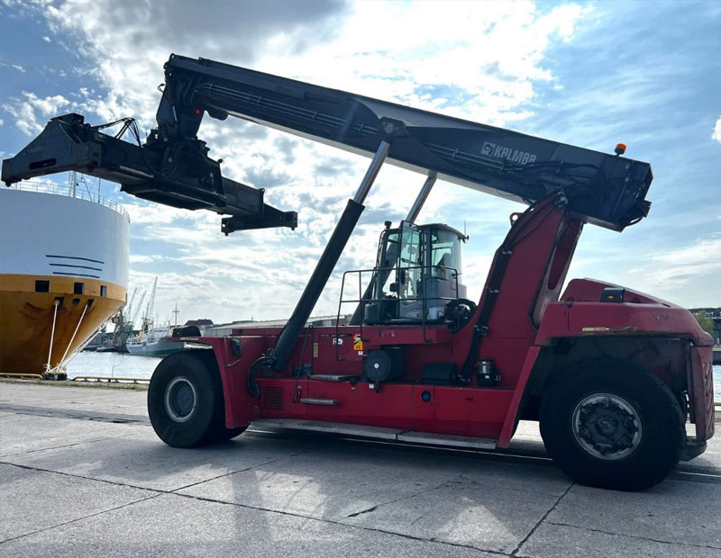 Used Kalmar Reach Stacker