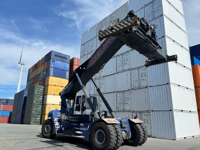 Used Reach Stacker 2014